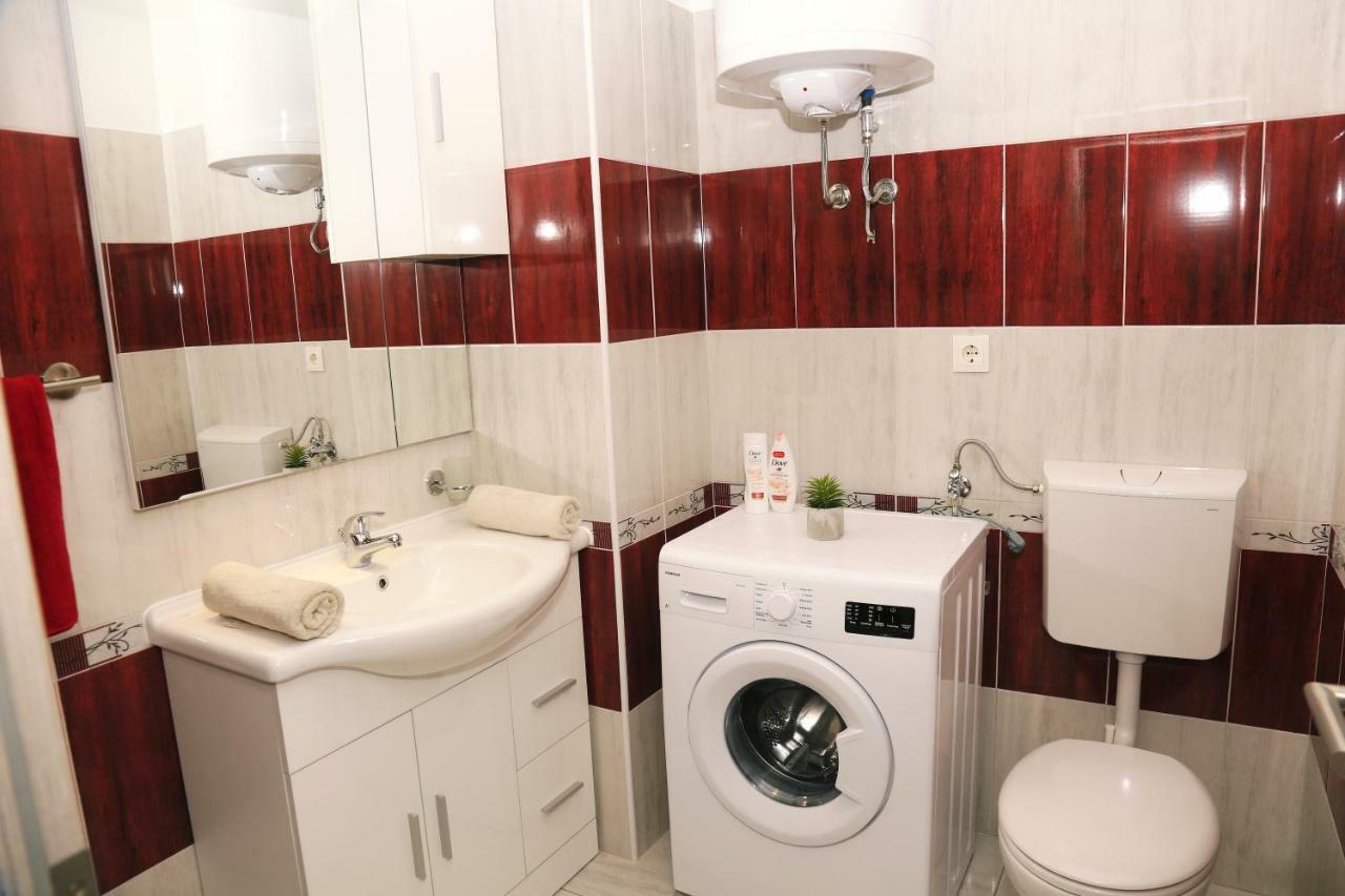 Apartments Tonia Br. 1 Zavalatica Dış mekan fotoğraf